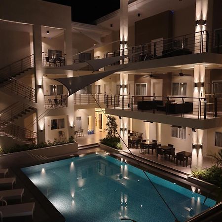 Rovira Suites Dumaguete City Buitenkant foto