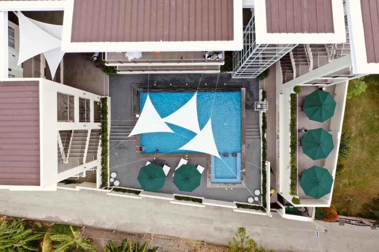 Rovira Suites Dumaguete City Buitenkant foto